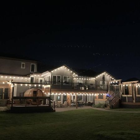 Dragonfly Inn Loft Suite 셔우드파크 외부 사진