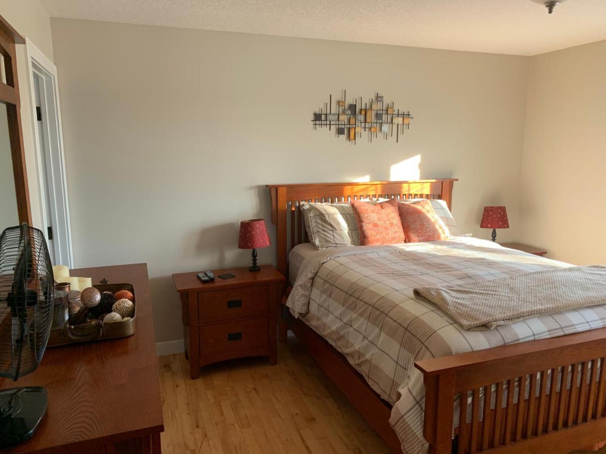 Dragonfly Inn Loft Suite 셔우드파크 외부 사진