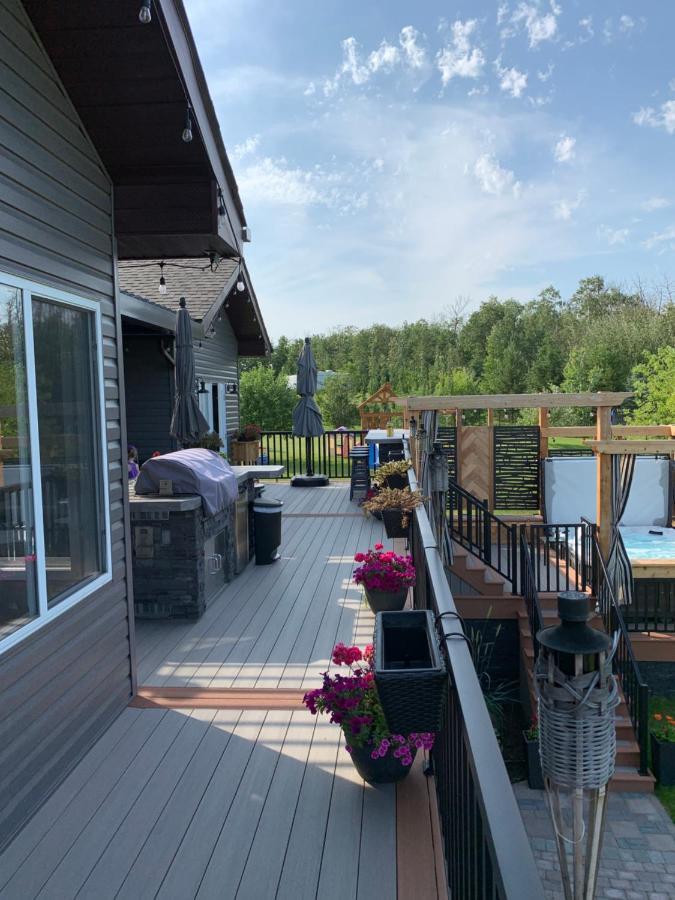 Dragonfly Inn Loft Suite 셔우드파크 외부 사진